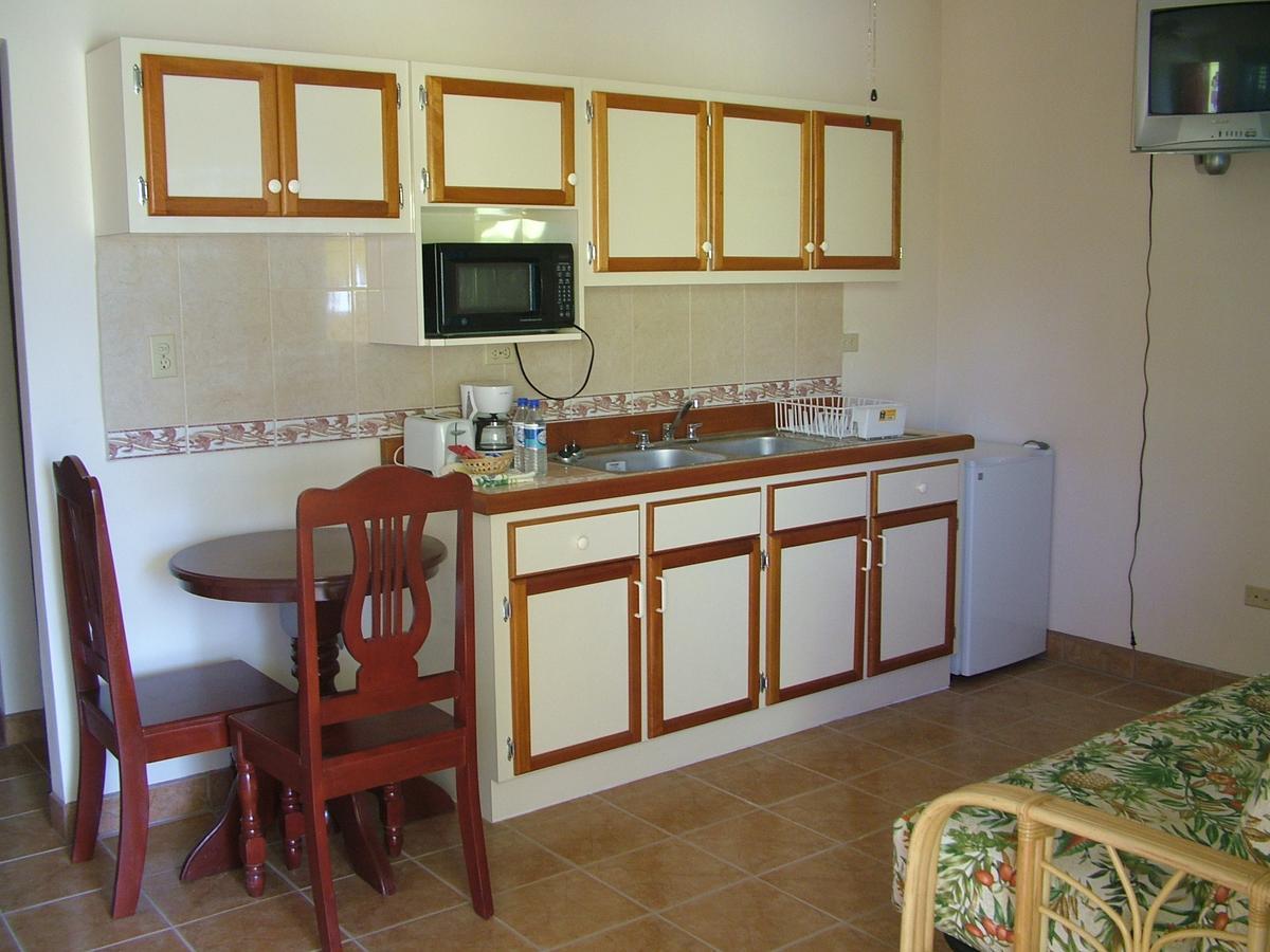 Panchos Villas Caye Caulker Bagian luar foto
