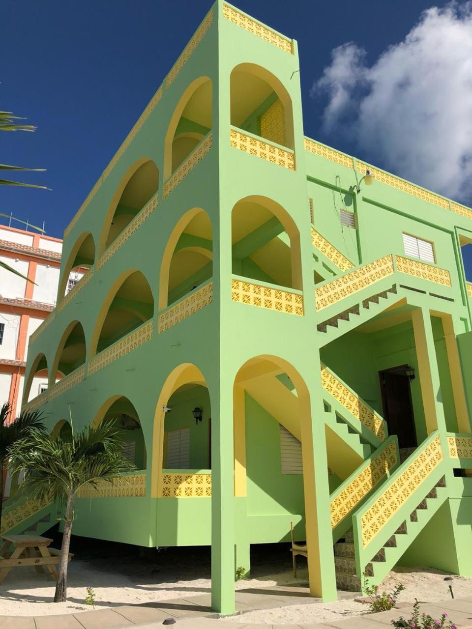 Panchos Villas Caye Caulker Bagian luar foto
